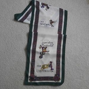 Irish scarf